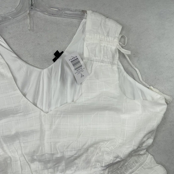 NEW - Torrid 4 Womens Plus Size 4X‎ White Empire Waist Lined Tank Top - Picture 9 of 16